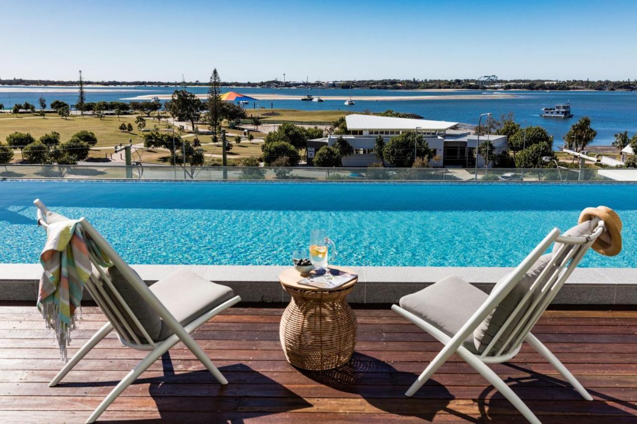 Sky Broadwater Apartments Southport Экстерьер фото