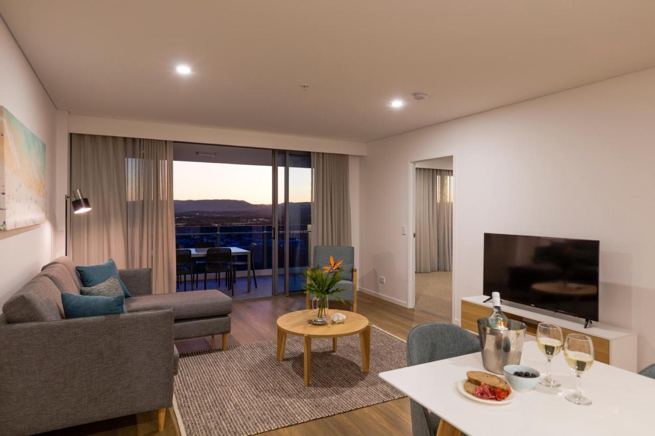 Sky Broadwater Apartments Southport Экстерьер фото