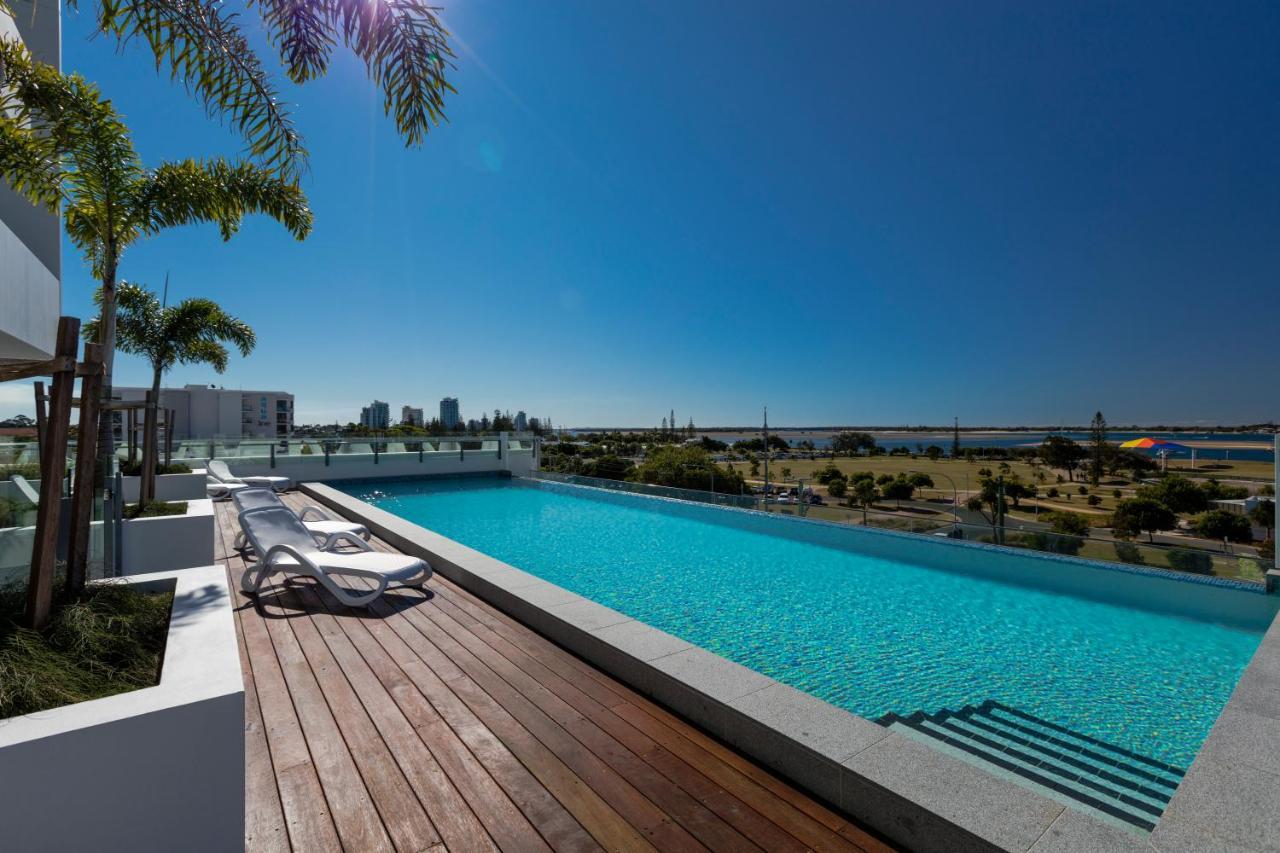 Sky Broadwater Apartments Southport Экстерьер фото