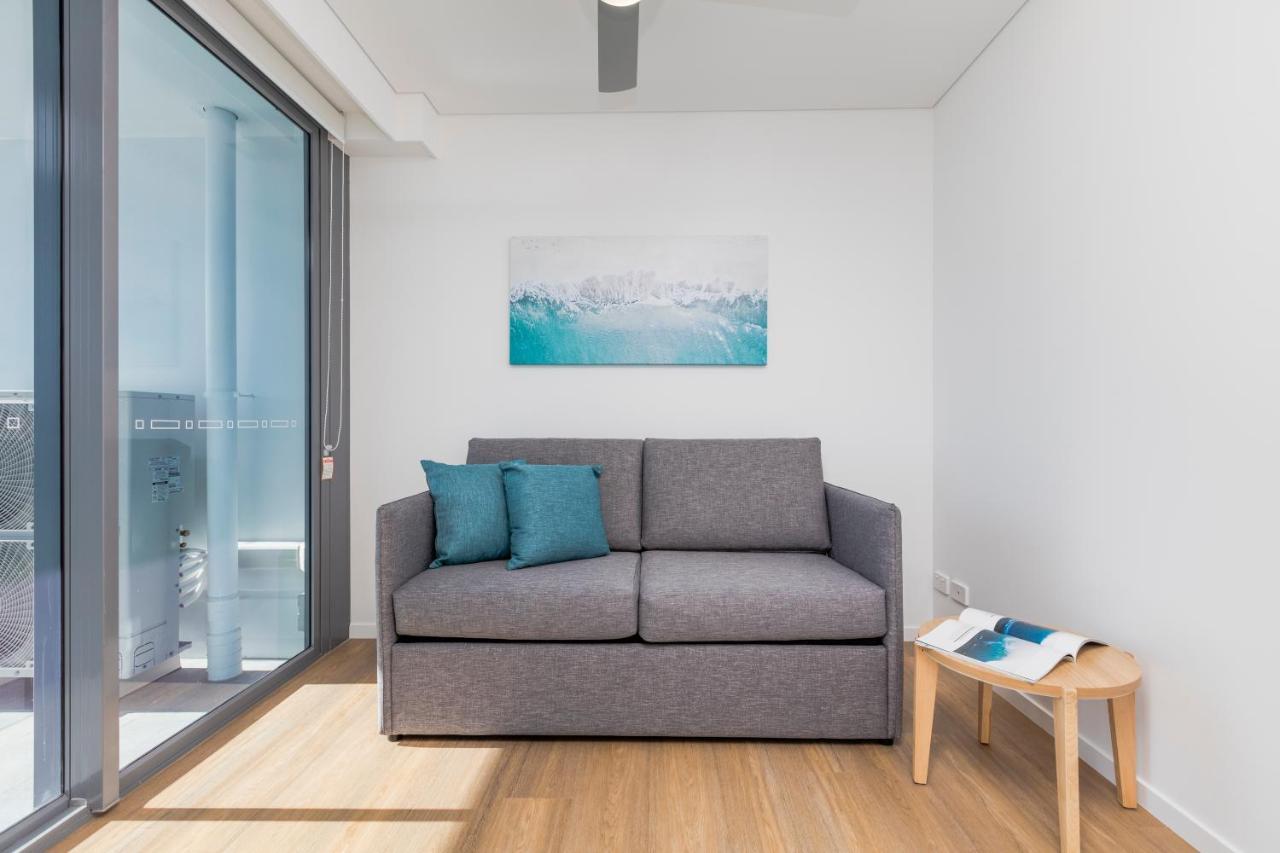 Sky Broadwater Apartments Southport Экстерьер фото