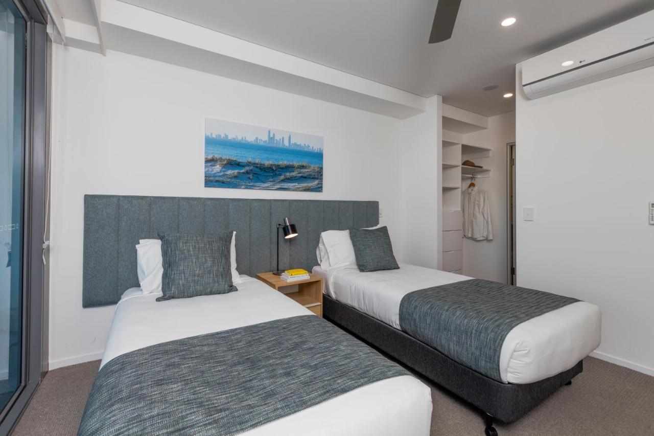 Sky Broadwater Apartments Southport Экстерьер фото