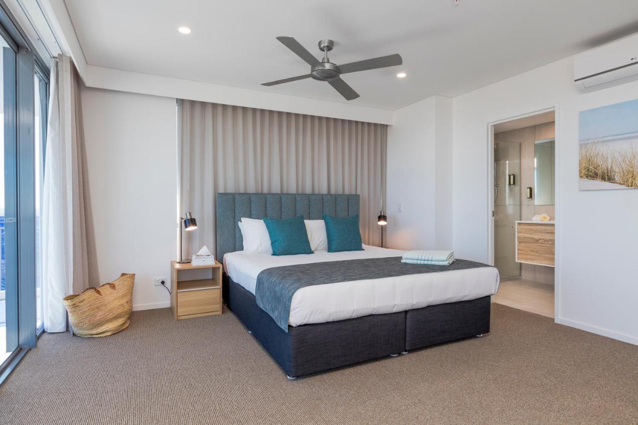 Sky Broadwater Apartments Southport Экстерьер фото