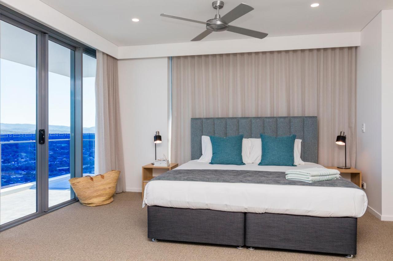 Sky Broadwater Apartments Southport Экстерьер фото